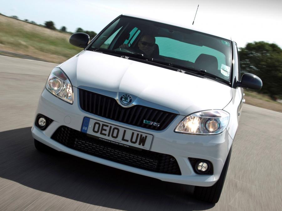  Skoda Fabia RS 2010 года  (UK) (фото 9 из 30)